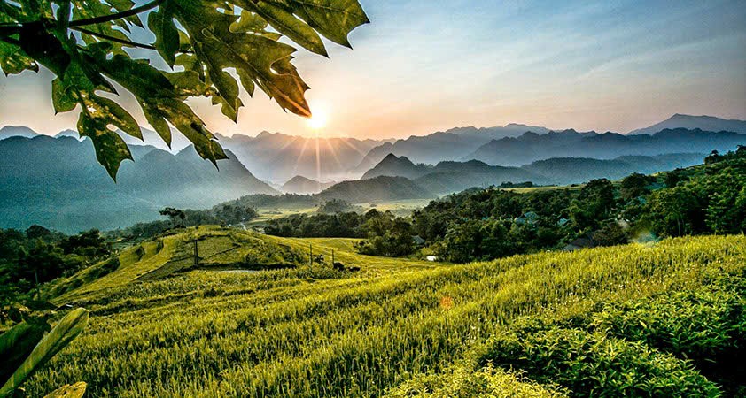 Thanh Hóa: Tăng cường công tác quản lý thị trường tại Khu du lịch Pù Luông và Suối cá thần Cẩm Lương